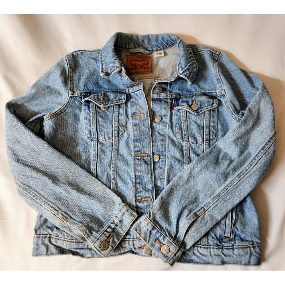 Levis Womens Large Blue Denim Jacket Trucker Style Cotton Classic Jean Coat